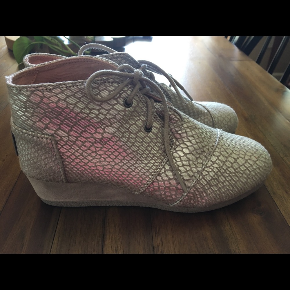 Toms Desert boot/wedge